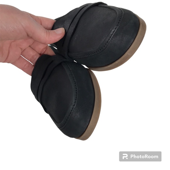 Lucky Brand Black Leather Loafer - Picture 4 of 10